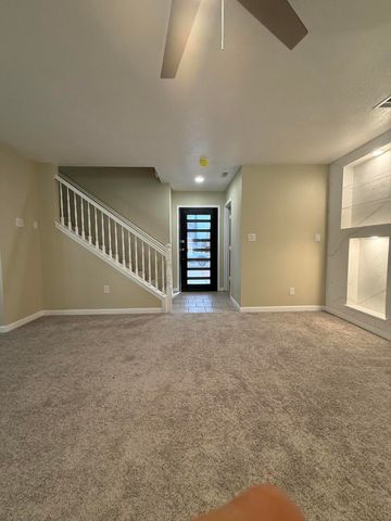 1333 Ojo Feliz Street SW, Albuquerque, NM 87121