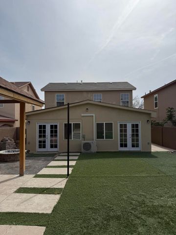 1333 Ojo Feliz Street SW, Albuquerque, NM 87121