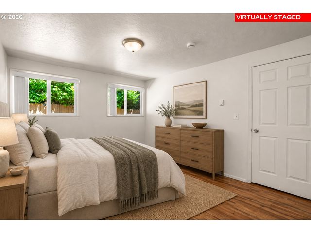 3930 LAKE GROVE Ave C1, Lake Oswego, OR 97035