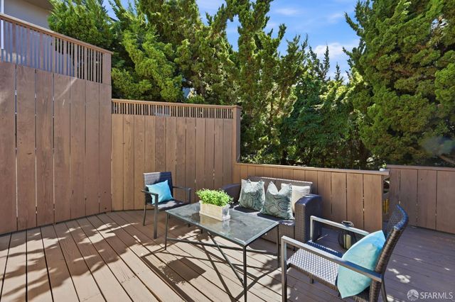 460 San Bruno Avenue, Brisbane, CA 94005