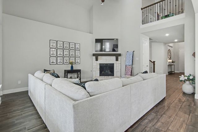 5621 Salt Springs Drive, Fort Worth, TX 76179