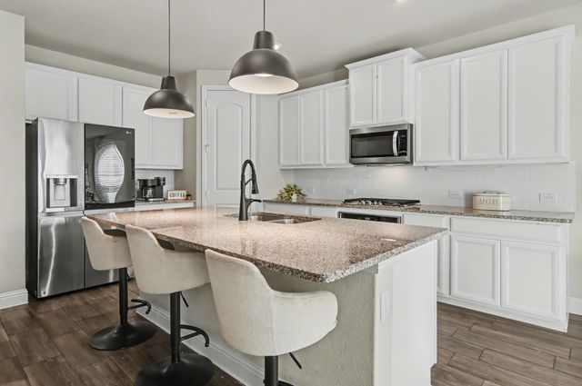 5621 Salt Springs Drive, Fort Worth, TX 76179