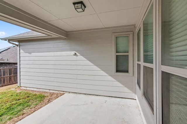 5621 Salt Springs Drive, Fort Worth, TX 76179