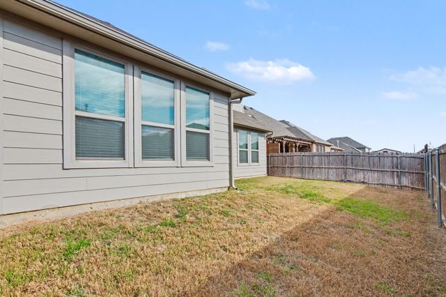 5621 Salt Springs Drive, Fort Worth, TX 76179