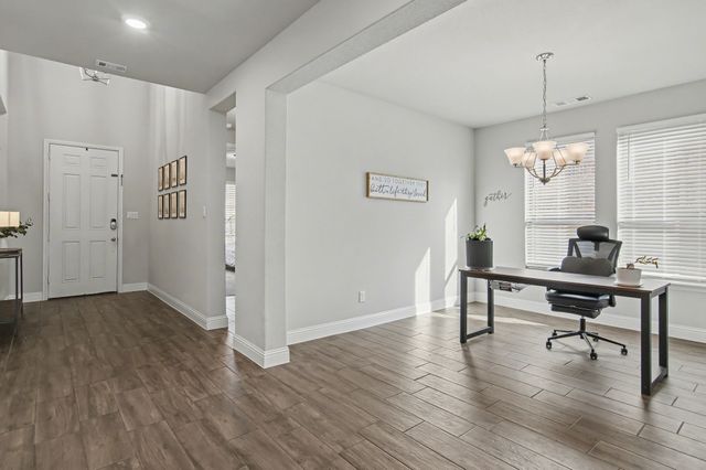 5621 Salt Springs Drive, Fort Worth, TX 76179