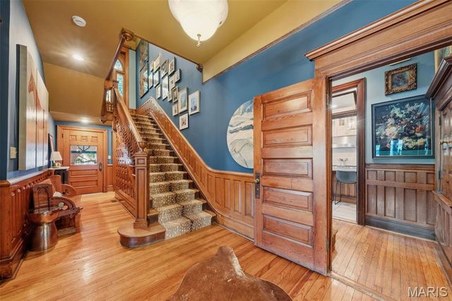 3117 Russell Boulevard, St Louis, MO 63104