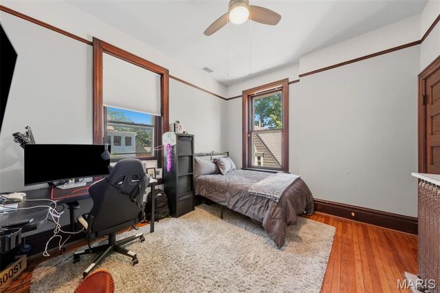 3117 Russell Boulevard, St Louis, MO 63104