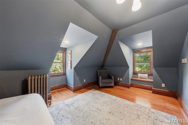 3117 Russell Boulevard, St Louis, MO 63104