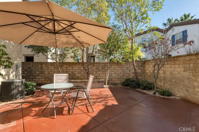 406 Town Forest Court, Camarillo, CA 93012