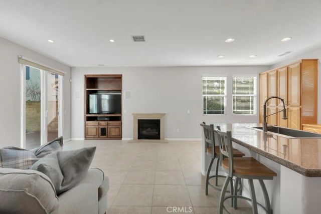 406 Town Forest Court, Camarillo, CA 93012