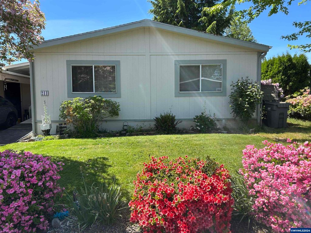 300 SE Lacreole #211 Dr 211, Dallas, OR 97338