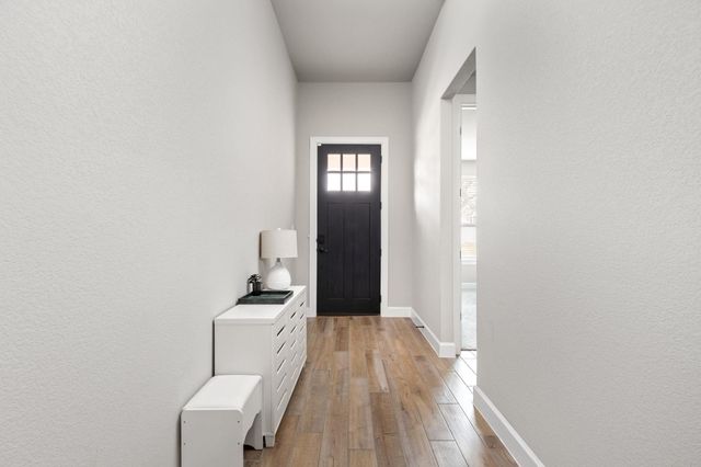 201 Blue Jasmine TRL, Georgetown, TX 78628