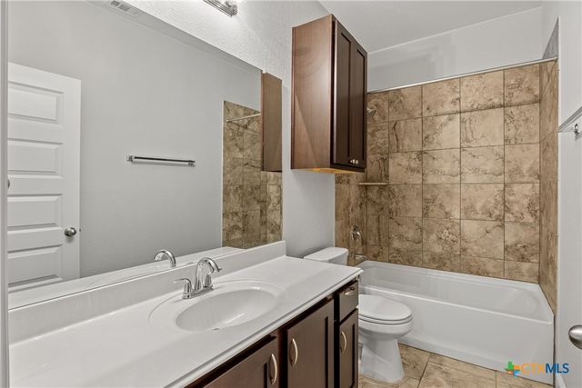 1317 Rolling Field, New Braunfels, TX 78132