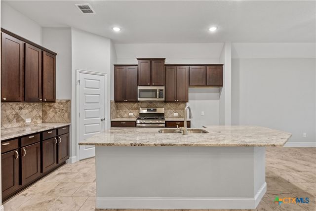 1317 Rolling Field, New Braunfels, TX 78132