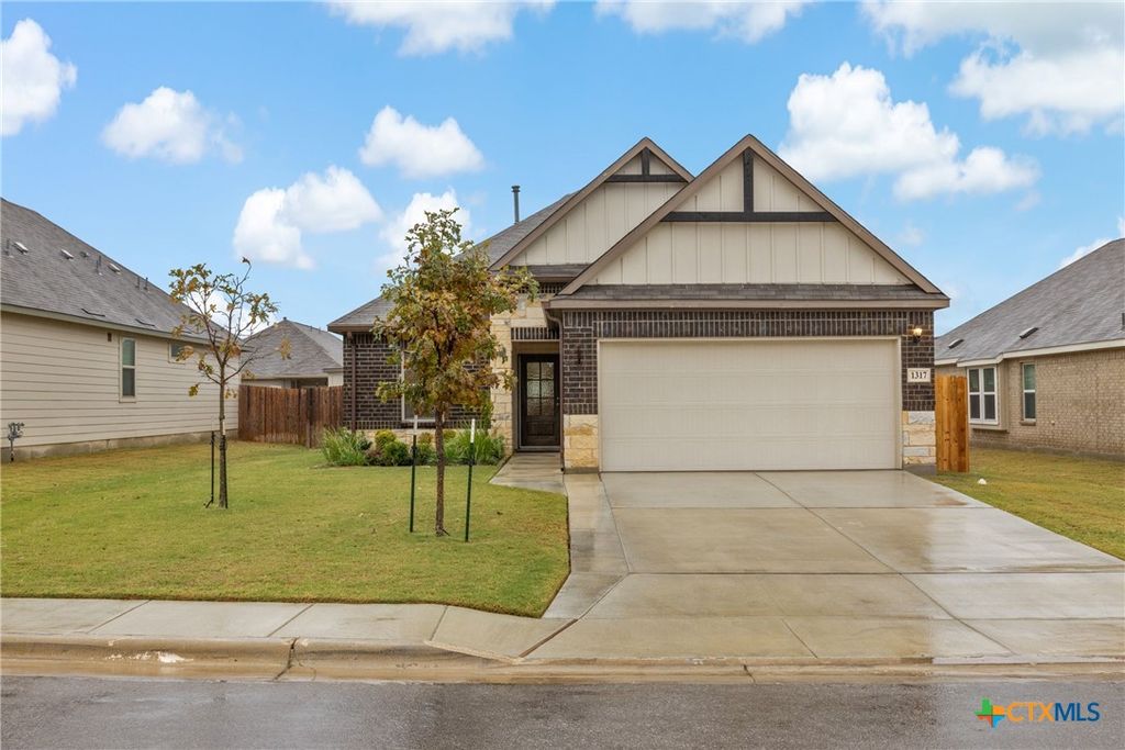 1317 Rolling Field, New Braunfels, TX 78132