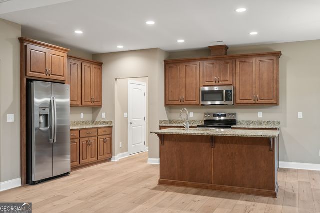 8 Hawks Nest Road, Blairsville, GA 30512