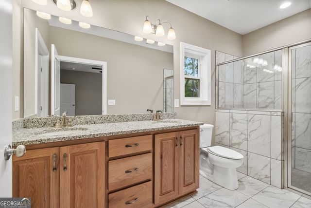 8 Hawks Nest Road, Blairsville, GA 30512