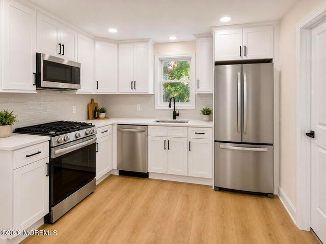 17 Henry Street, Freehold, NJ 07728