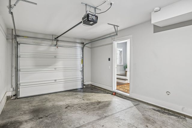 2021 Beech Ave Unit 4, Nashville, TN 37204