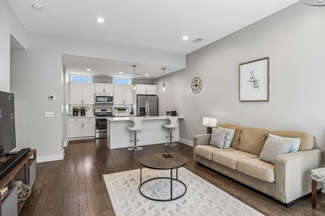 2021 Beech Ave Unit 4, Nashville, TN 37204