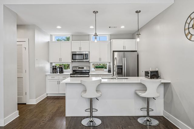 2021 Beech Ave Unit 4, Nashville, TN 37204