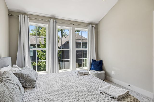2021 Beech Ave Unit 4, Nashville, TN 37204