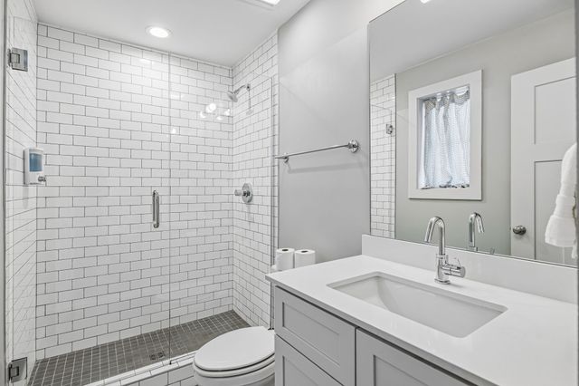2021 Beech Ave Unit 4, Nashville, TN 37204