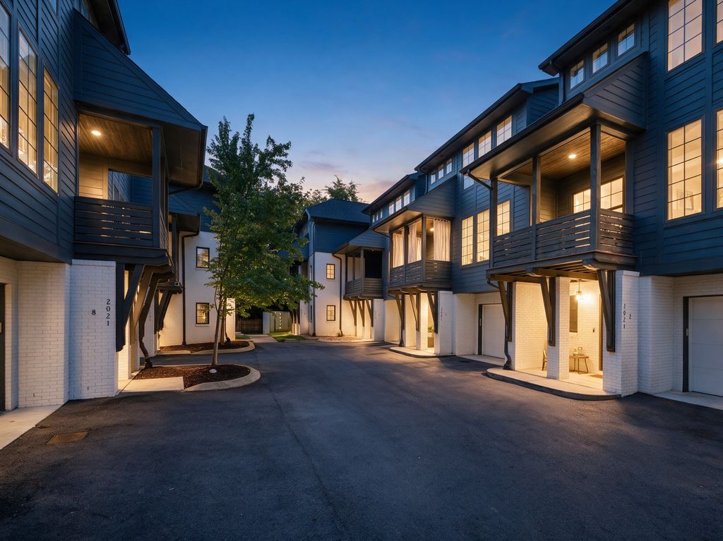 2021 Beech Ave Unit 4, Nashville, TN 37204
