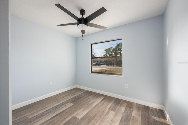 707 MAPLE AVENUE, Fruitland Park, FL 34731