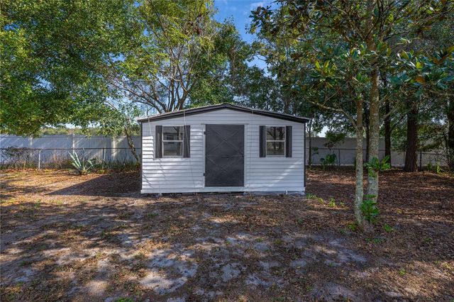 707 MAPLE AVENUE, Fruitland Park, FL 34731