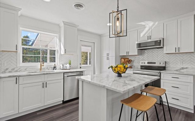 1564 S STATE ROAD 349, Branford, FL 32008