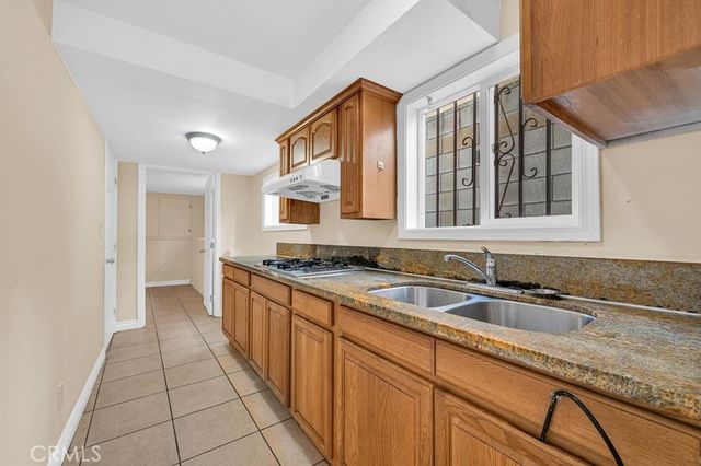 425 W Graves Ave, Monterey Park, CA 91754