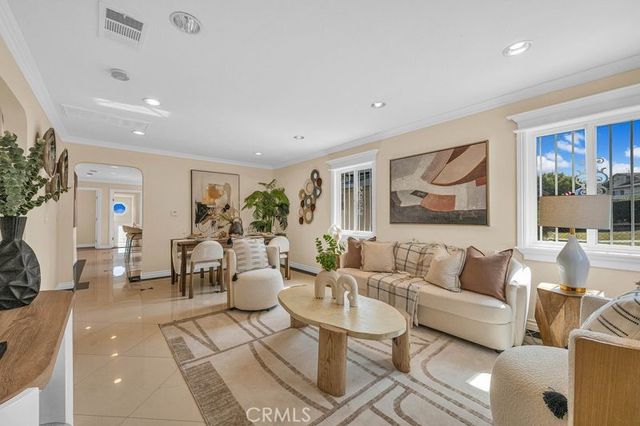 425 W Graves Ave, Monterey Park, CA 91754