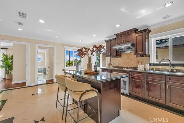 425 W Graves Ave, Monterey Park, CA 91754