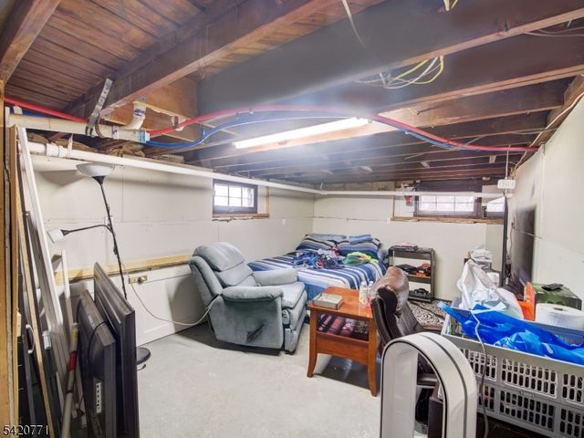 339 N 8Th Ave, Manville Boro, NJ 08835
