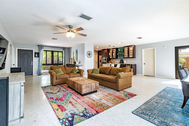 2113 NE 62nd Street, Fort Lauderdale, FL 33308