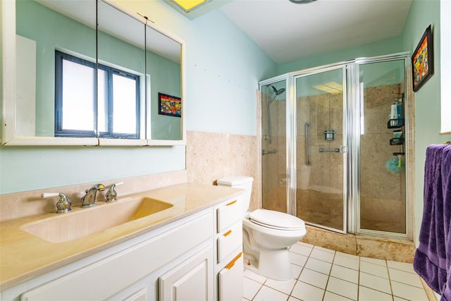 2113 NE 62nd Street, Fort Lauderdale, FL 33308