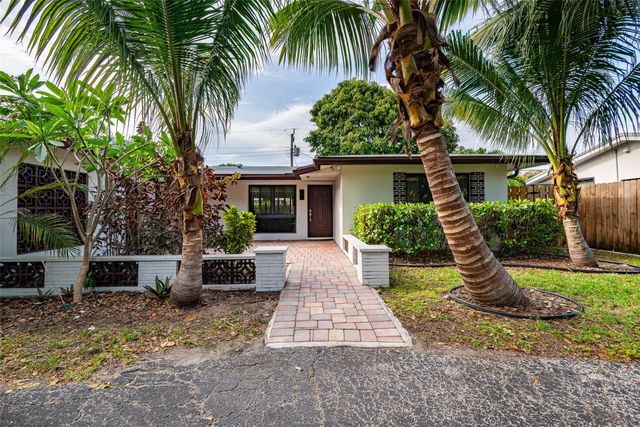 2113 NE 62nd Street, Fort Lauderdale, FL 33308