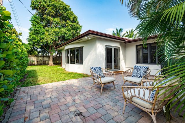 2113 NE 62nd Street, Fort Lauderdale, FL 33308