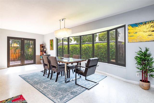 2113 NE 62nd Street, Fort Lauderdale, FL 33308