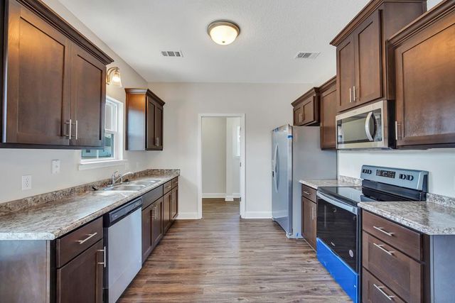 88 Fridley Lane, Hinesville, GA 31313