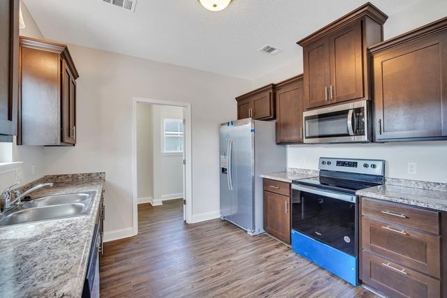 88 Fridley Lane, Hinesville, GA 31313