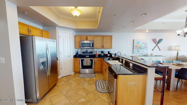 1200 Beach Drive, 1205, Gulfport, MS 39507