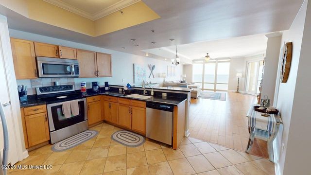 1200 Beach Drive, 1205, Gulfport, MS 39507