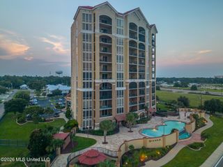 1200 Beach Drive, 1205, Gulfport, MS 39507