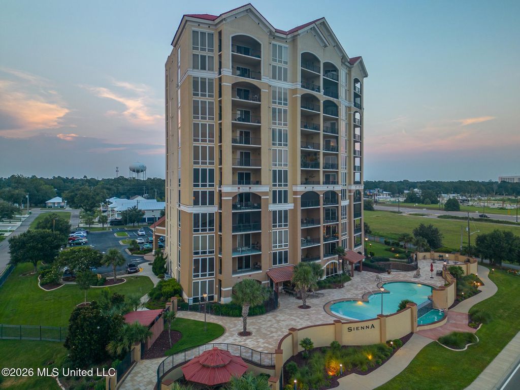 1200 Beach Drive, 1205, Gulfport, MS 39507