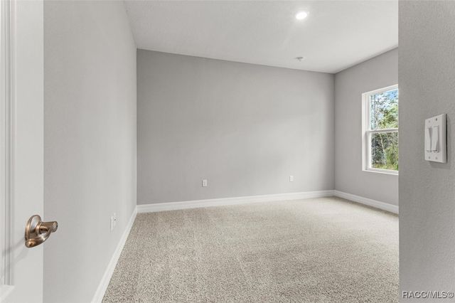 9 Fringetree Street, Homosassa, FL 34446