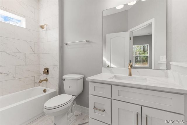 9 Fringetree Street, Homosassa, FL 34446