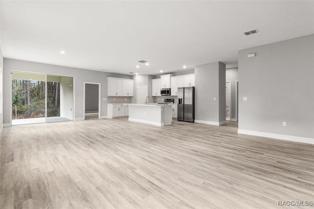 9 Fringetree Street, Homosassa, FL 34446