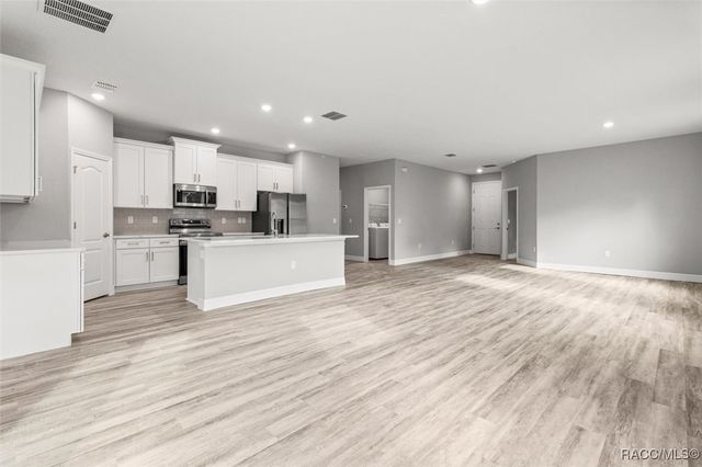 9 Fringetree Street, Homosassa, FL 34446